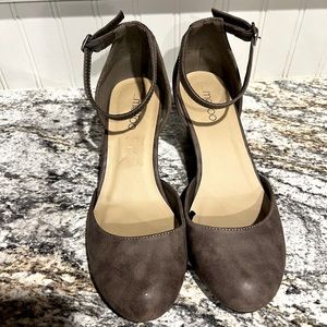 Strap ankle low wedge shoe size 11M